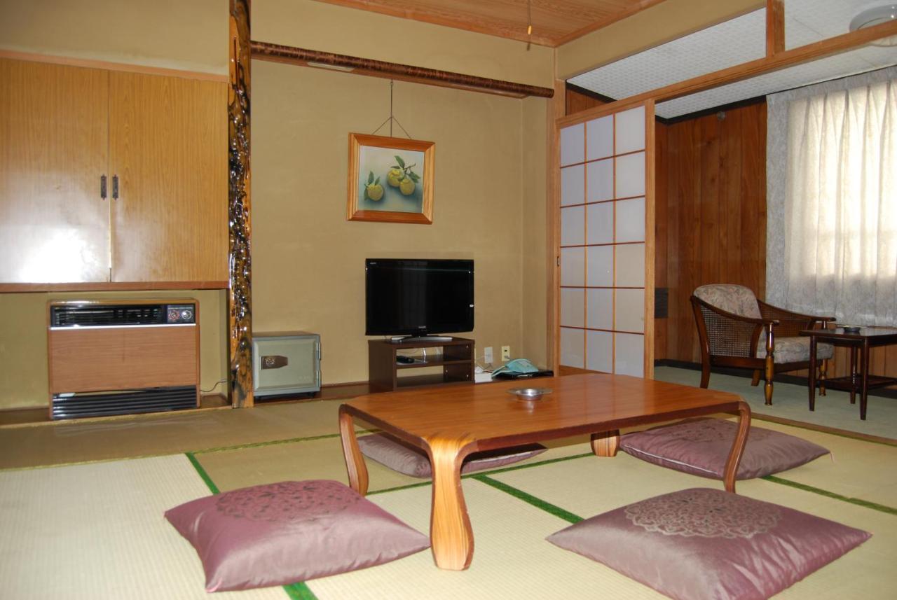 滋贺县大酒店 山之內 外观 照片